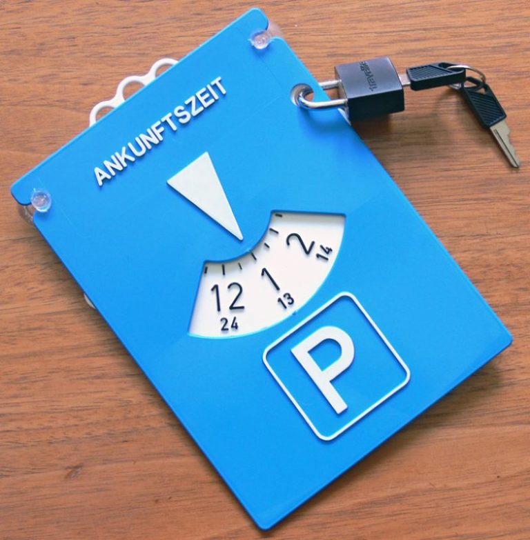 Parkscheibe am Motorrad Kradblatt