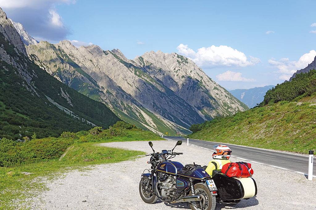 Mit dem Honda CX 500 Gespann in die Alpen