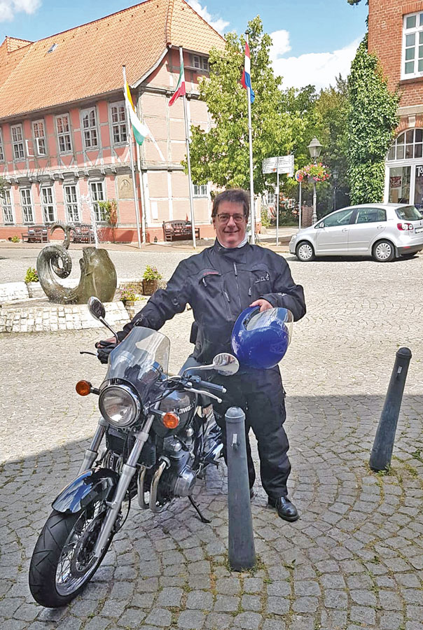 Bernd auf Tour mit seiner Kawasaki Zephyr 750