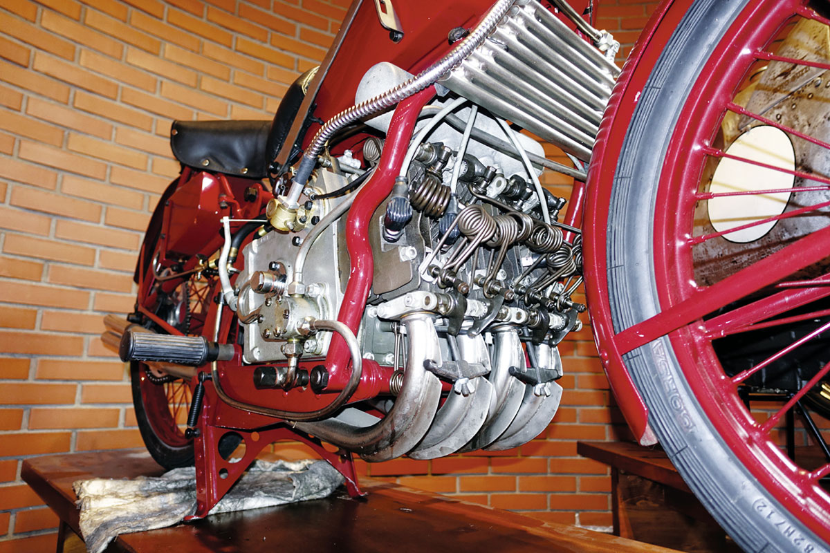 Moto Guzzi Mehrzylinder-Reihenmotoren