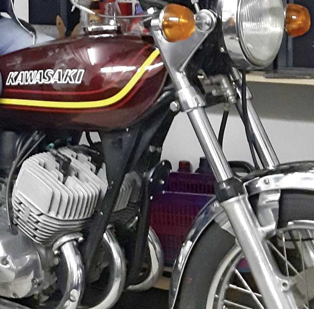 Kawasaki 250 S 1