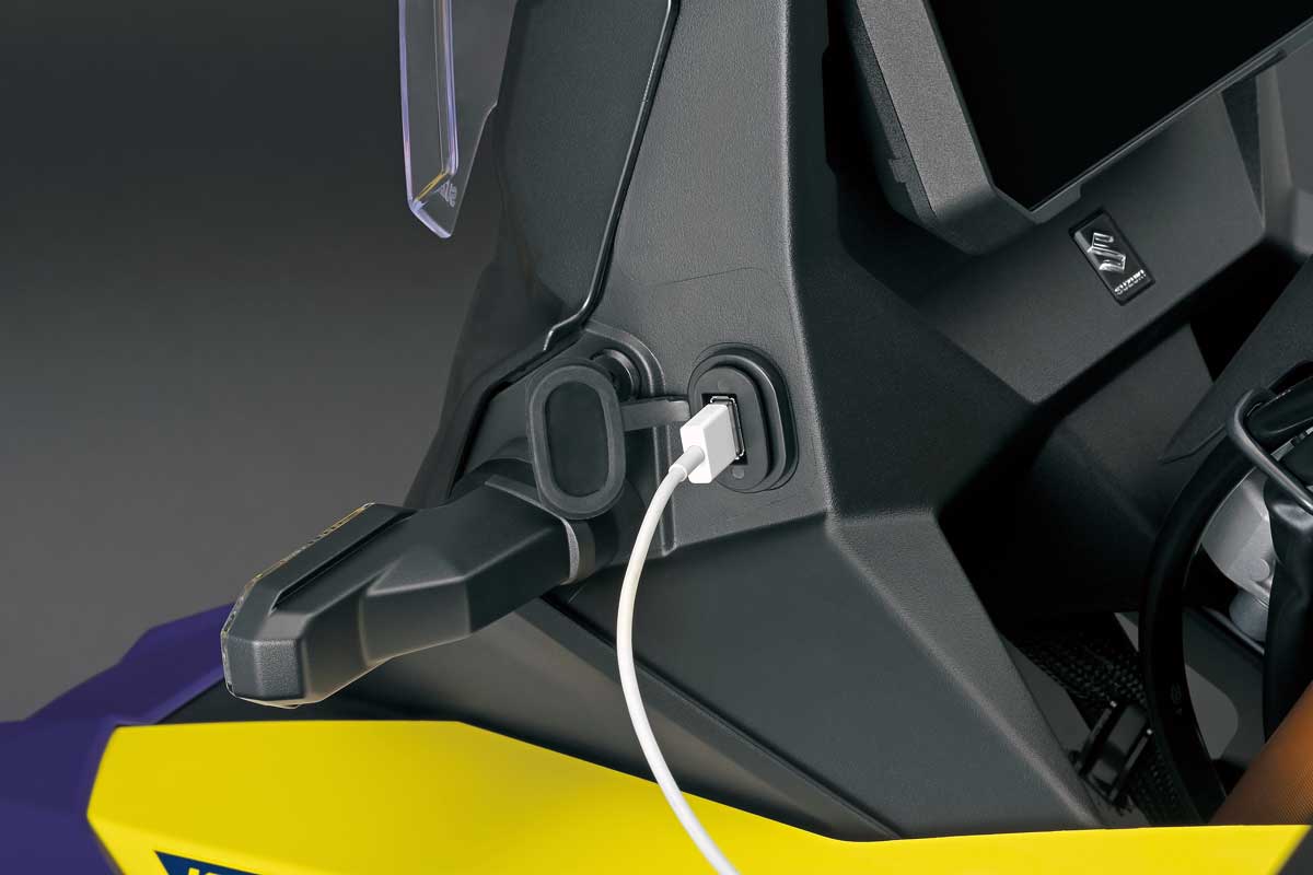 USB-Steckdose am Cockpit