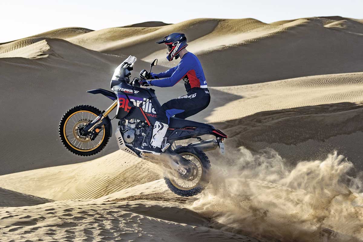 Die Pressebilder der Aprilia Tuareg Rally 660 sehen dann so aus - man darf träumen …