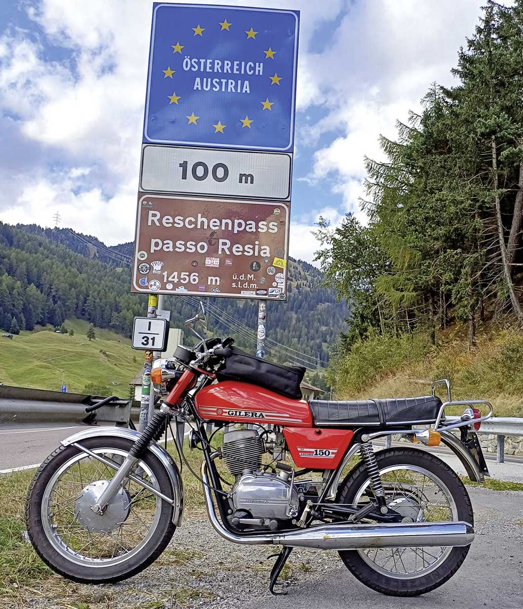 Am Reschenpass kann man die Strada richtig laufen lassen