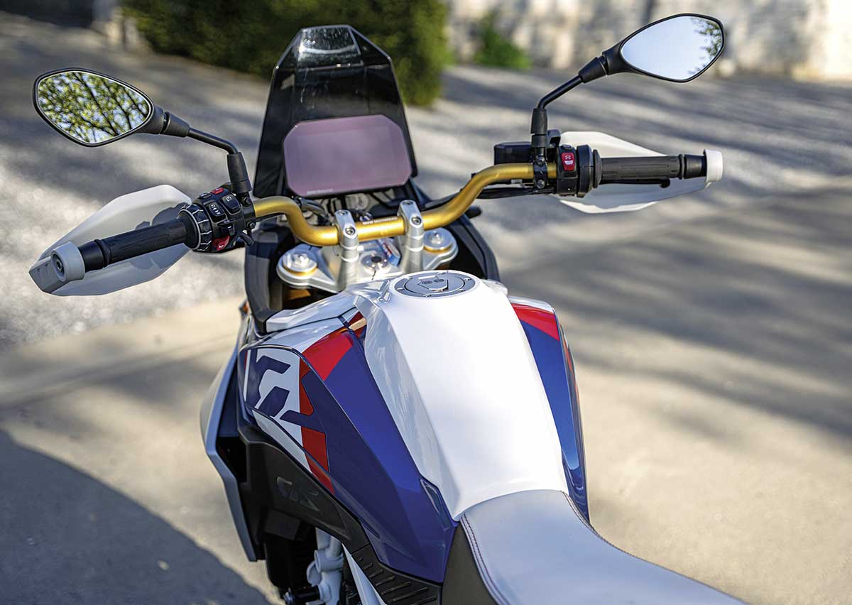 Die BMW F 450 GS Trophy kann mehr als viele brauchen
