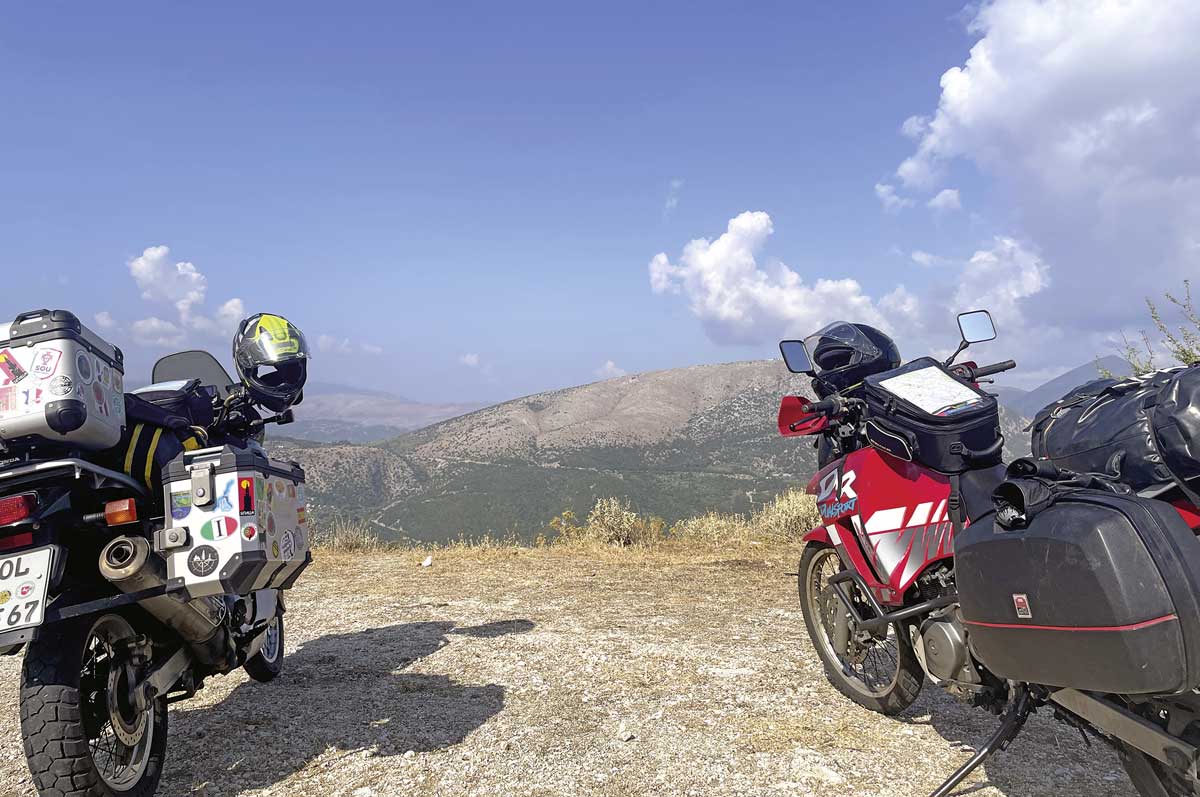 Auf dem Lloghara Pass lief die DR Big noch