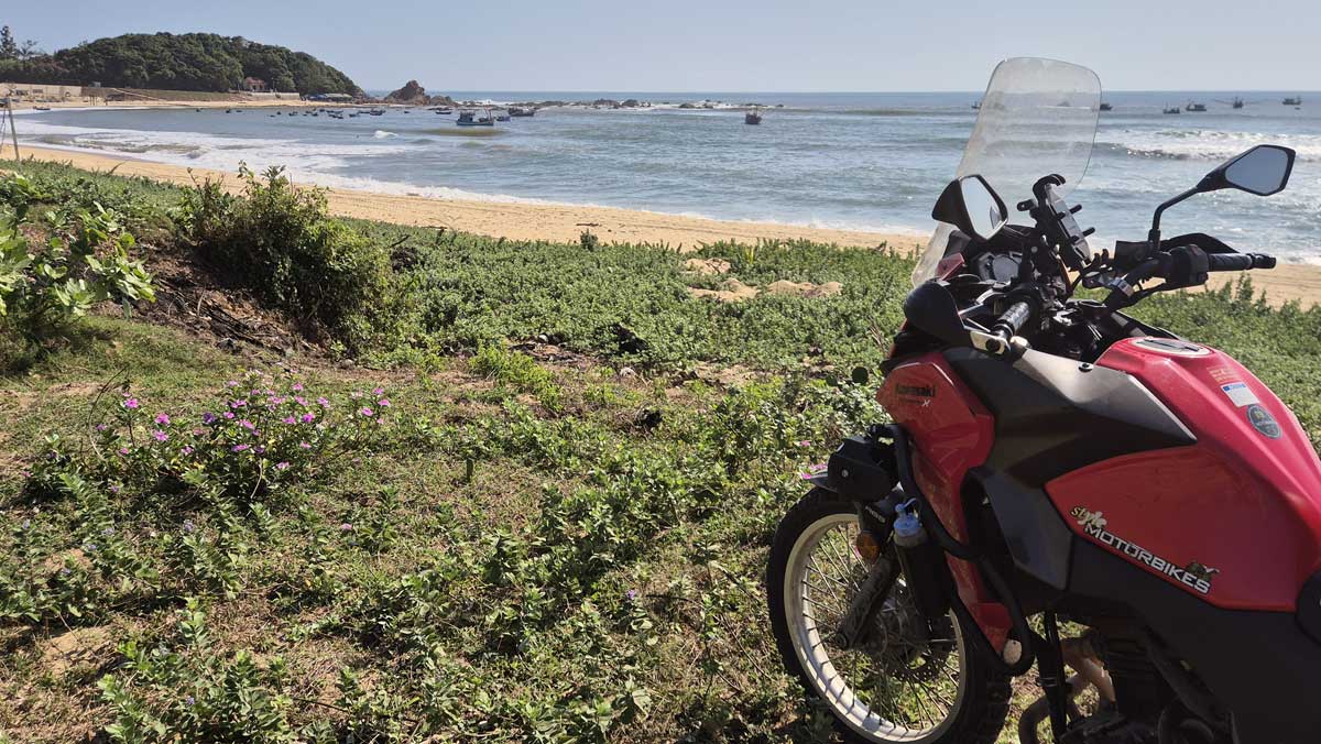 Die Kawasaki Versys X 300 reicht allemal zum Reisen